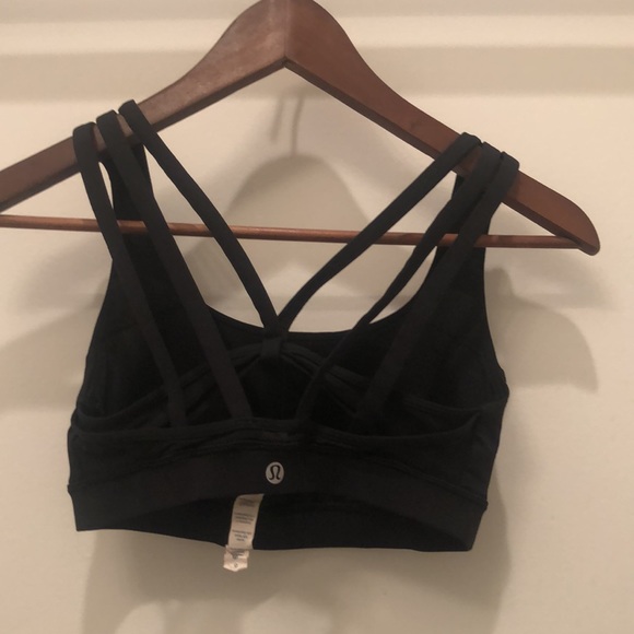 Lululemon black energy bra exhale, size 6 - Picture 3 of 3